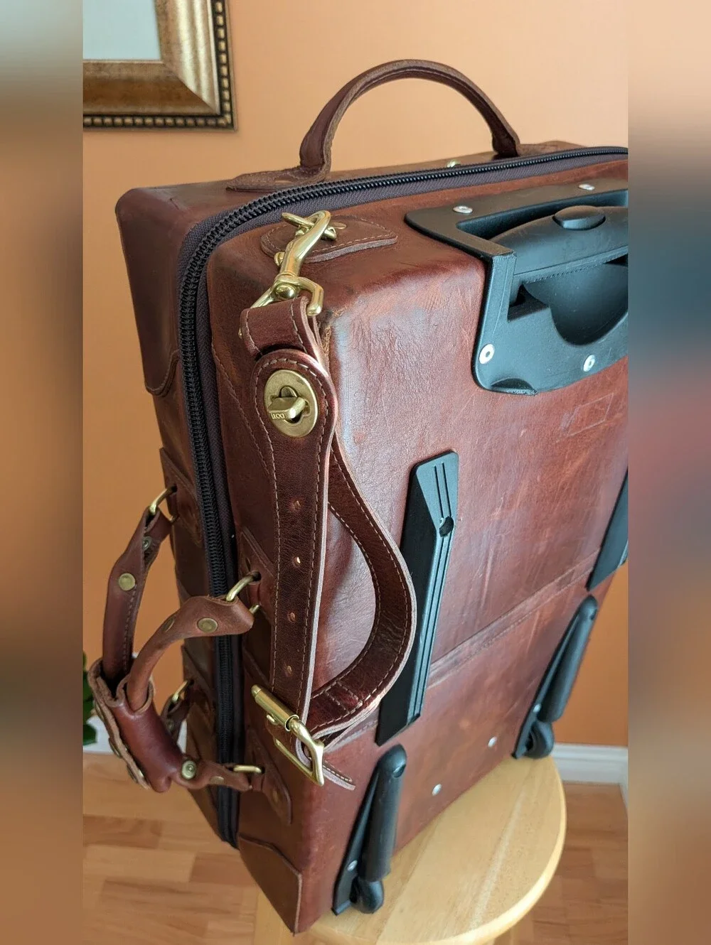 Vintege J.W.HULME CO.Made In America Leather Rolling Carry-On Bag - Brown